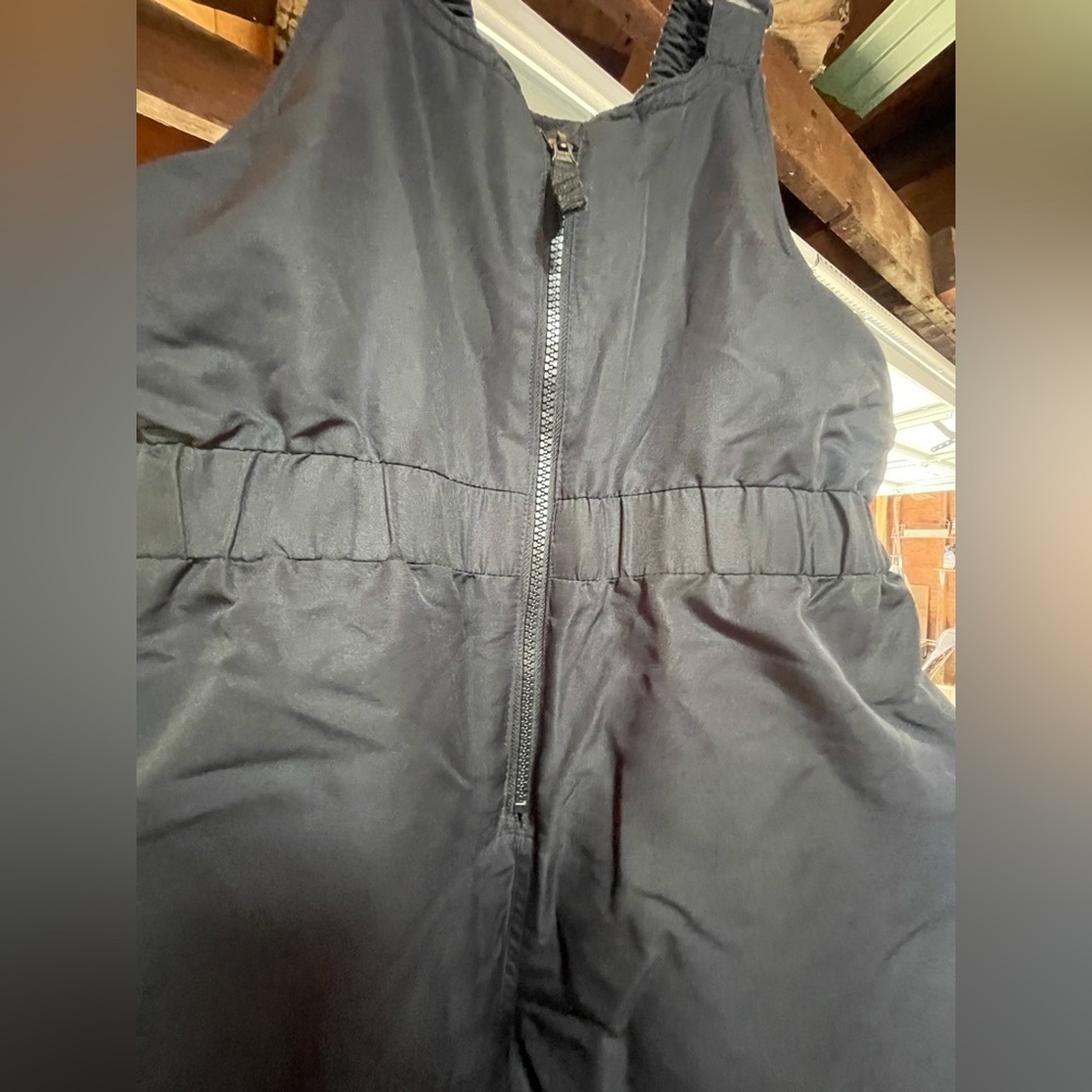 Black snow bibs